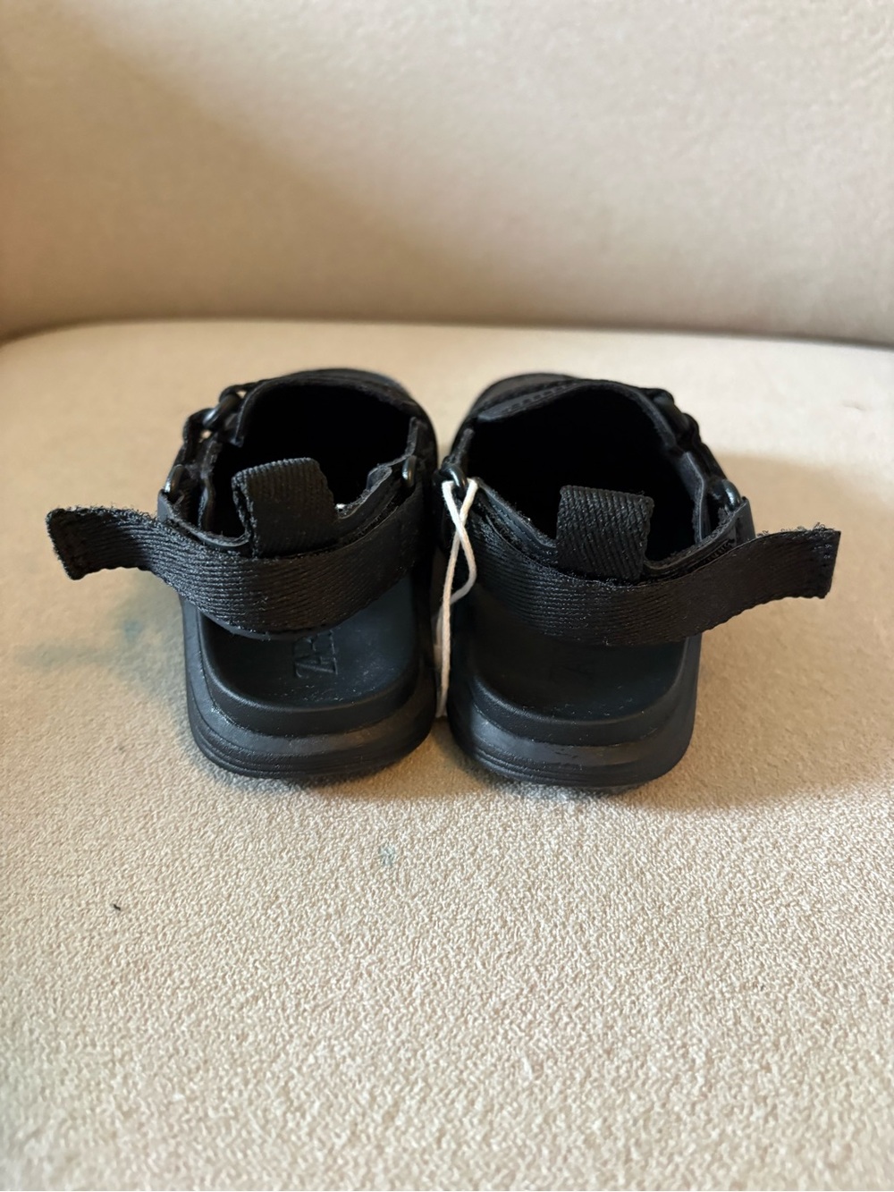 ZARA RUBBERIZED CLOGS - Picture 10 of 13